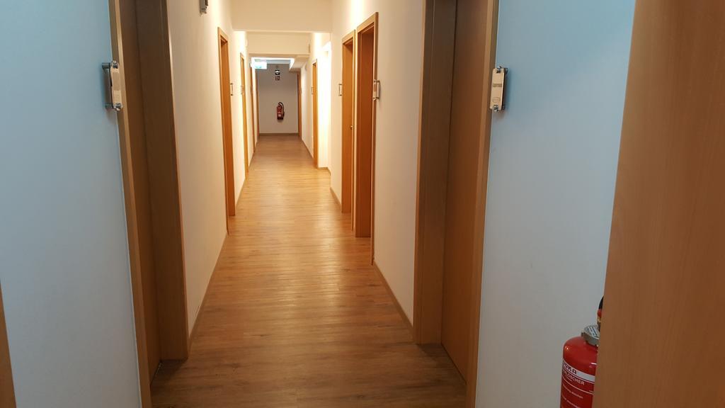 Center Hotel 2*