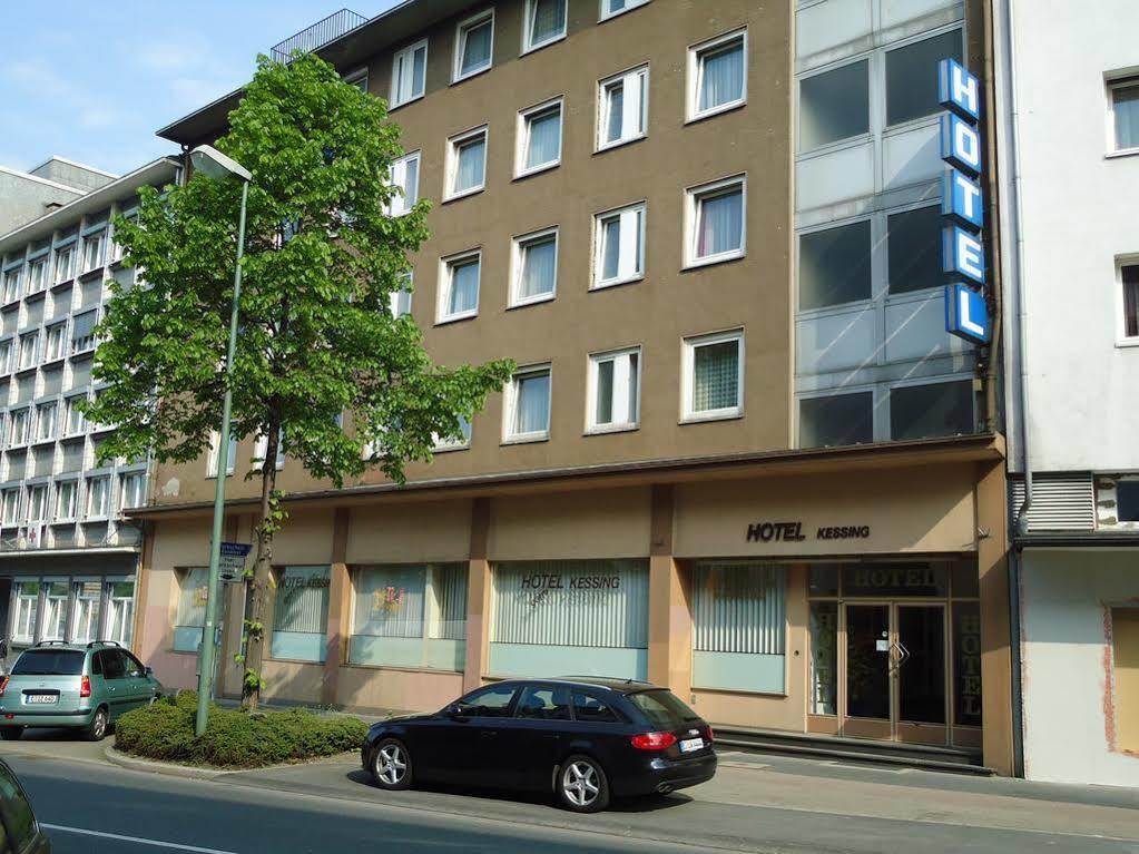 Center 2*